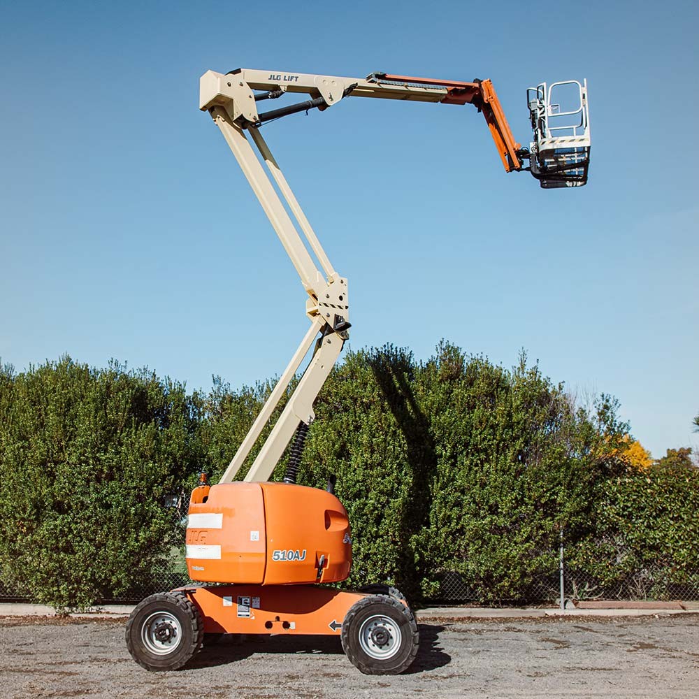 Articulated Boom Lift